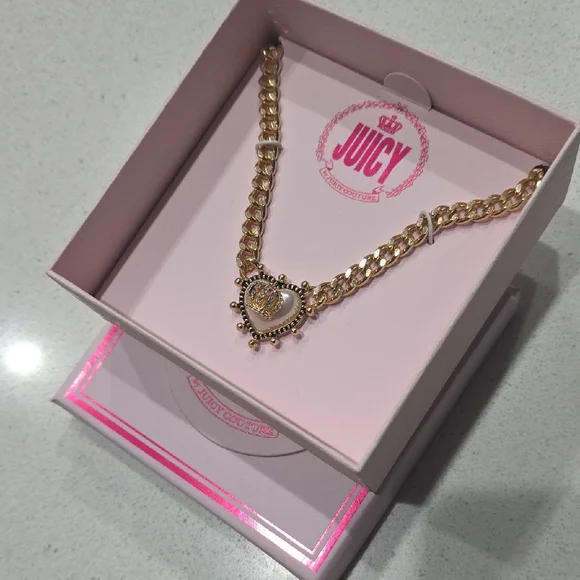 Juicy Couture Gold Heart Crown Necklace - Picture 7 of 9
